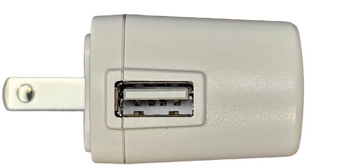 Adaptér na USB s USA koncovkou, bílá - repasované počítače, repasované notebooky