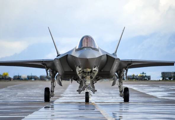 Image of the Lockheed Martin F-35 Lightning II