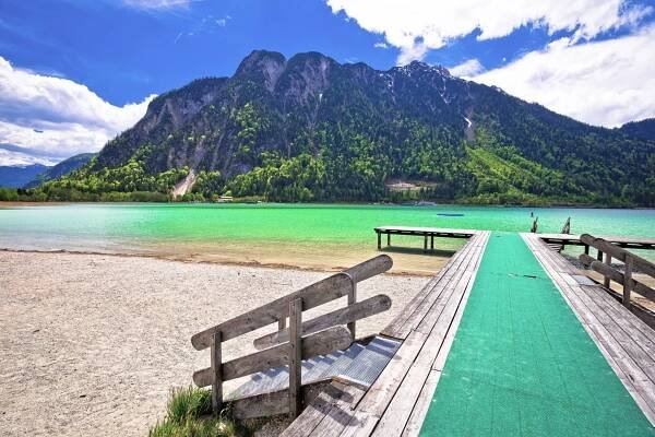 Pobyt u nejkrásnějšího tyrolského jezera v Arthur's Hotel am Achensee **** se snídaní a slevovou kartou