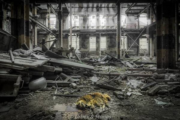 MECHOVÝ VELÍN - Urbex & Stories