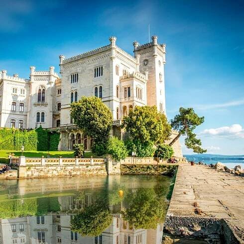 Terst: Soukromá pěší prohlídka po historii Habsburků | GetYourGuide