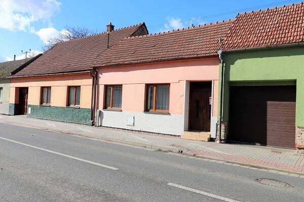 Prodej RD 2+1 v obci Neslovice, 15min od Brna