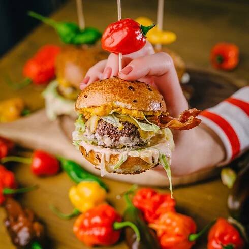 Sandro Sklepić - Photographer & Cinematographer - SUBMARINE BURGER