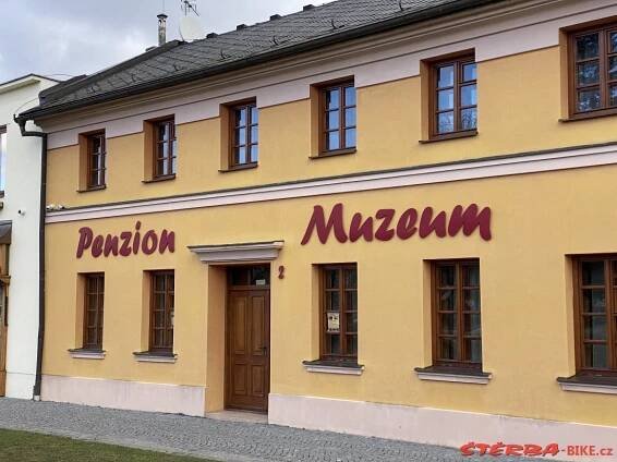 Muzeum veteránů - Slatinice - Česká republika - Velo muzea - Velo muzea - ŠTĚRBA-BIKE.cz