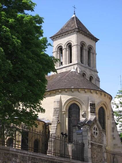 Soubor:StPierreDeMontmartreFromEast.jpg
