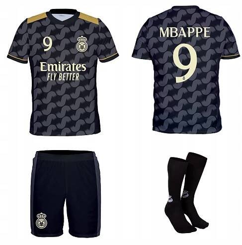 MBAPPE MADRID SET FOTBALOVÝ TEPLÁKOVKA VELIKOST 140 + ŠTULPNY