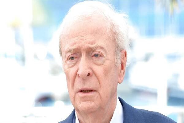 Hvězdy Hollywoodu míří do Česka: Na festival do Karlových Varů dorazí legendární Michael Caine a ikonický Johnny Depp