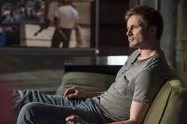 Satan přichází - Číslo člověka - Z filmu - Bradley James