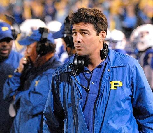 FRIDAY NIGHT LIGHTS, Kyle Chandler, 'Game Of The Week', (Season 3, episode 309, aired Dec. 3, 2008), 2006-2011. photo: Bill Records / © NBC / Courtesy Everett Collection