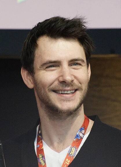 Harry Lloyd - Wikipedia