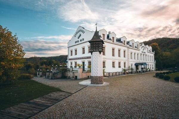 Romantický Hotel Mlýn Karlštejn foto 1