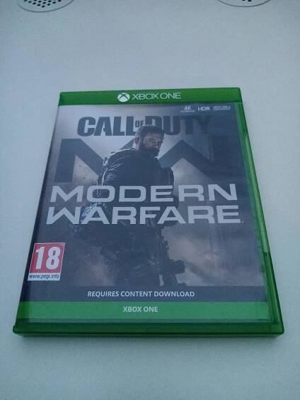 Call of duty modern warfare xbox one  - Počítače a hry