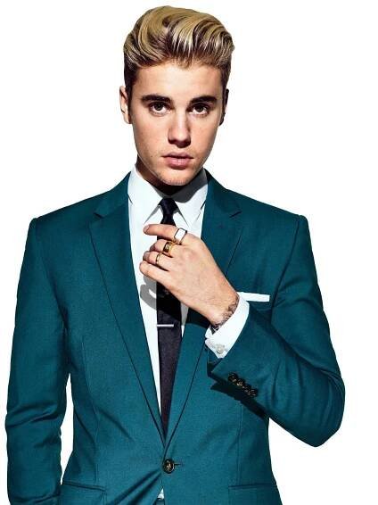 Justin Bieber stuns in a sultry blue suit Wallpaper