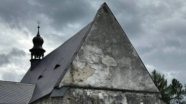 Kostel sv. Máří Magdaleny ve Velharticích.