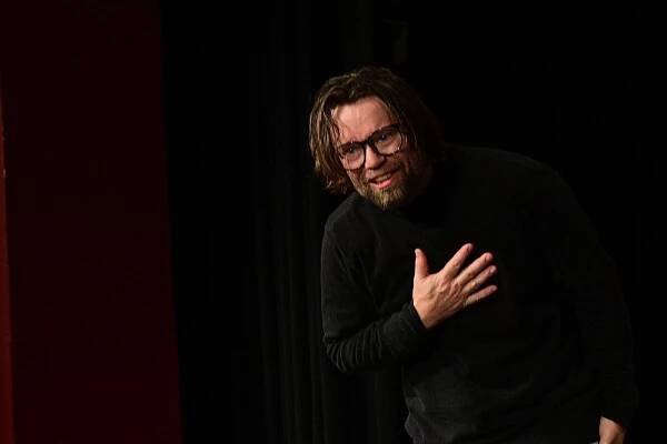 Richard Krajčo přestavil v benešovském KD Karlov Všechny báječné věci