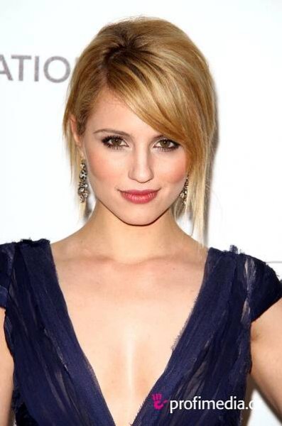 Dianna Agron - celebrity účes - HappyHair