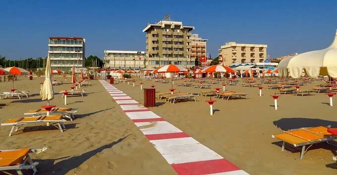 Čtyři muži v Rimini brutálně znásilnili Polku. Policie hledá severoafričany - Echo24.cz