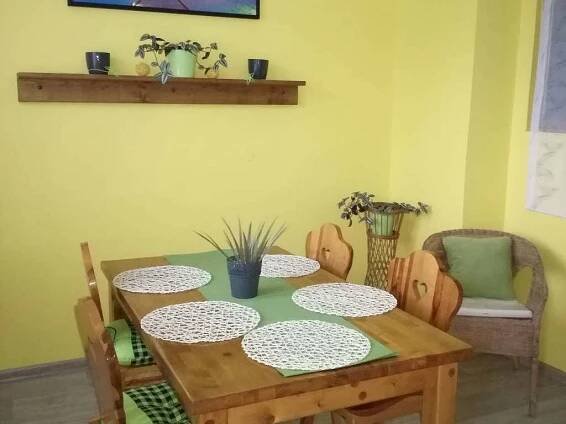 Apartmán mátový - jídelní stůl - Ostrov u Macochy - foto 13