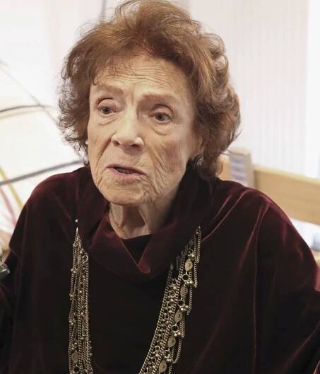 Herečka Vlasta Chramostová