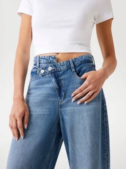 Mid-rise wide-leg jeans