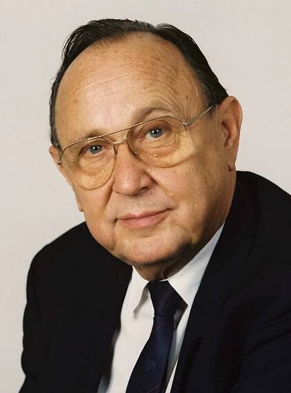 Gerade auf LeMO gesehen: LeMO Biografie: Hans-Dietrich Genscher
