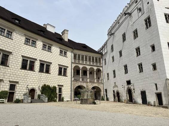 Hrad a Zámek Jindřichův Hradec - tip na výlet u místa "Jindřichův Hradec" | eMimino.cz