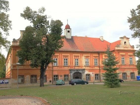 Prštice - zámek - tip na výlet