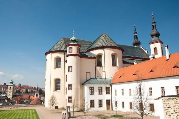 Vzhůru do českých měst! Objevte krásy Broumova, Litomyšle nebo Zlína