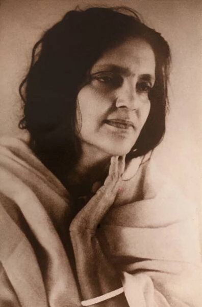 Slideshow | Anandamayi Ma