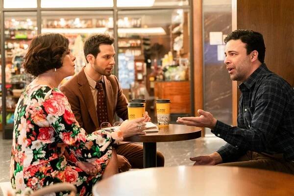 So Help Me Todd - Faux-Bituary - Z filmu - Marcia Gay Harden, Skylar Astin, James Martinez