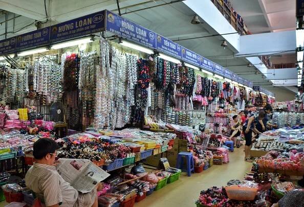 Dong Xuan market, the unique wholesale market of Hanoi? 13