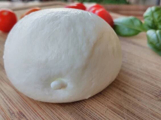 Mozzarella – Wikipedie