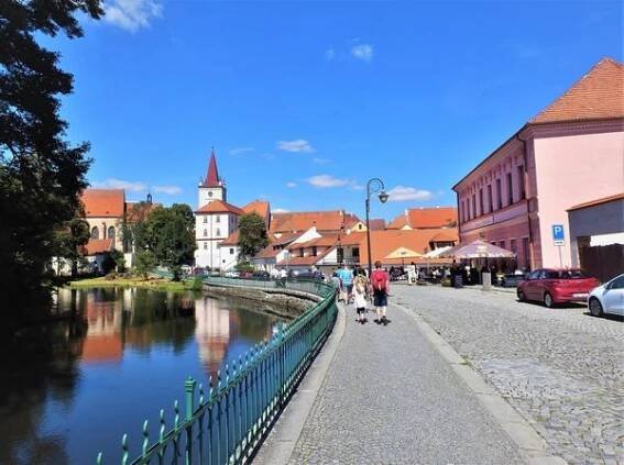 Kavárna V Podzámčí Blatná foto 3