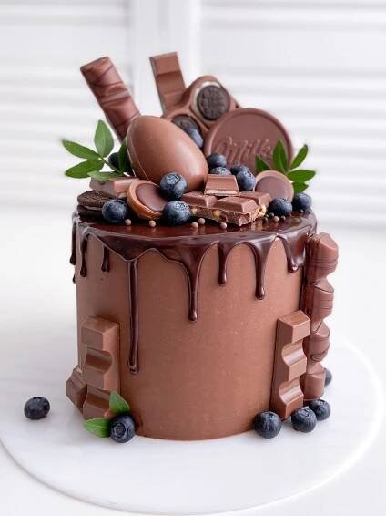 Pin van ** op Торты | Taart ideeën, Verjaardagstaart ideeën, Chocolade biscuit taart