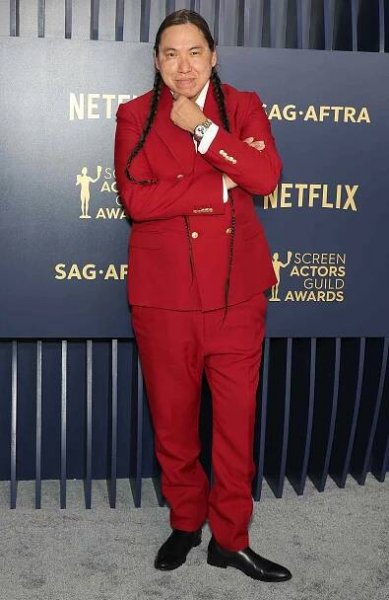 William Belleau attends the 30th Annual Screen Actors Guild Awards at Shrine Auditorium and Expo Hall on February 24, 2024 in Los Angeles, California.