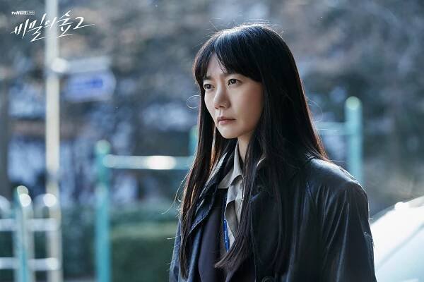 Du-na Bae - Bimileui seob - Season 2 - Fotosky
