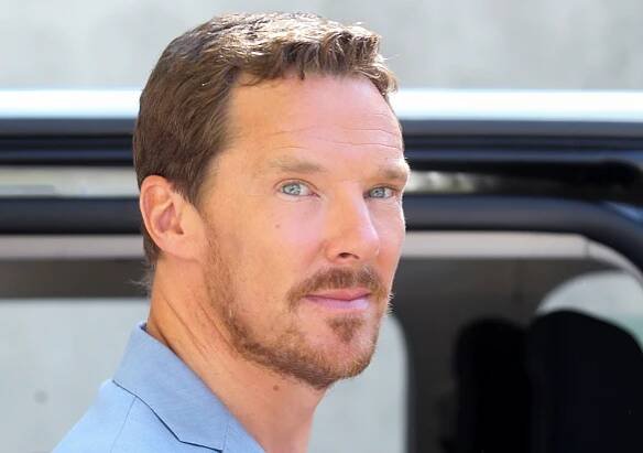 Hollywood hrozně plýtvá. Na natáčení jsem se musel přejídat, říká Cumberbatch