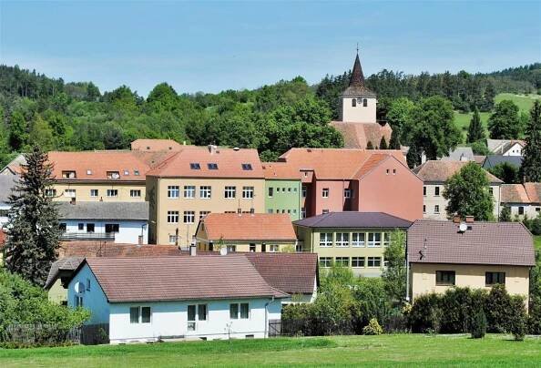 OBEC JESENICE na fotografii v roce 100. výročí vzniku Československa - Oficiální stránky obce Jesenice