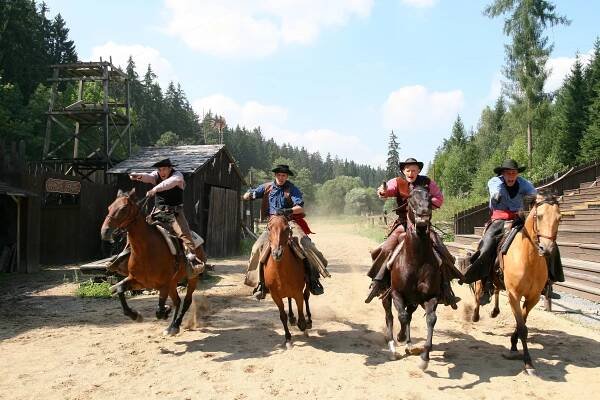 ZA ZÁBAVOU 32 km | Turistický portál Bystřicka 
