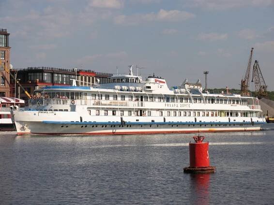 Dunay-class motorship