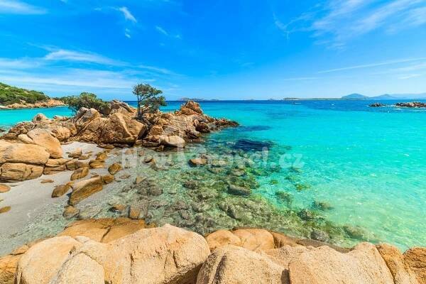 Korsika, Sardinie a skalnaté pobřeží Itálie na Seakajaku Korsika | New Travel.cz