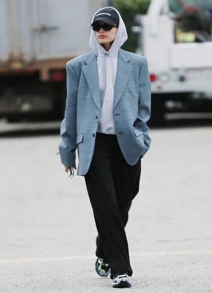 Módní inspirace podle modelky Hailey Bieberové