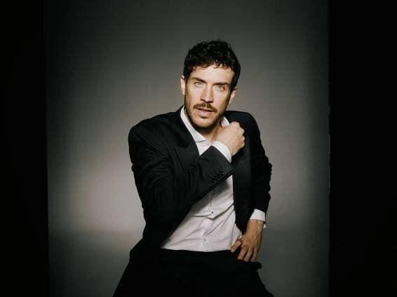 Photo of Tobias van Dieken by Max Motel