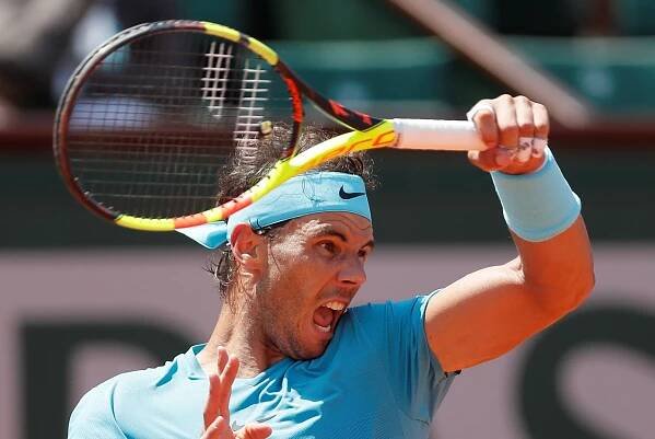 Nadal zvládl dohrávku a v semifinále ho čeká Del Potro, Halepová si o trofej zahraje se Stephensovou