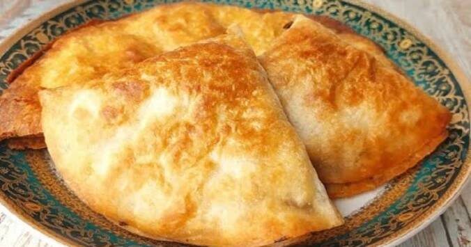 Vezmu tortillu, potřu jí TOUTO směsí a dám smažit: Nejrychlejší recept na oběd, jaký znám. Manžel ho miluje