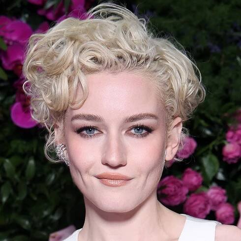 Julia Garner Is Giving '90s Princess Diana With Her Short, Straightened Cannes Hairstyle — See Photo