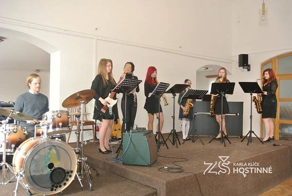 Koncert ZUŠ Hostinné pro ZŠ Hostinné - Základní škola Karla Klíče Hostinné