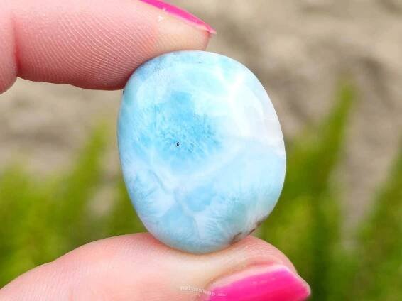 Přírodní kámen Hladký kámen larimar 9,8g