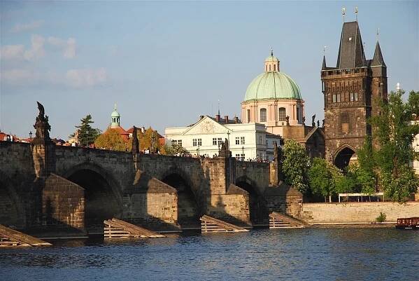 Křišťálová koule – 2. stránka – Paralelní listy