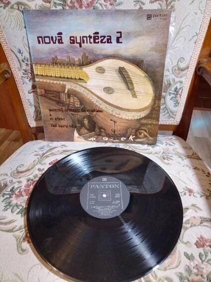 LP : VINYLOVÁ DESKA - NOVÁ SYNTÉZA